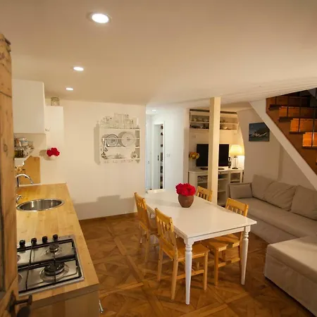 Barbarossa House With Parking Apartment Cres Exterior foto